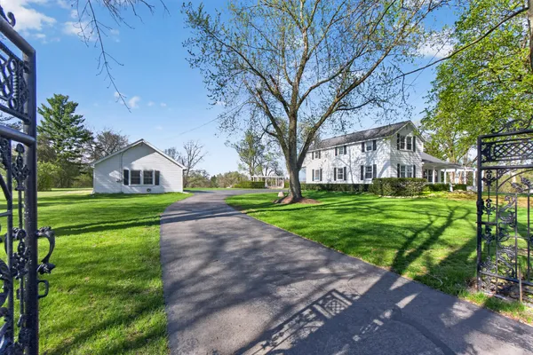 $679,900 | 6231 Moon Lake Road, Jackson, MI 49201