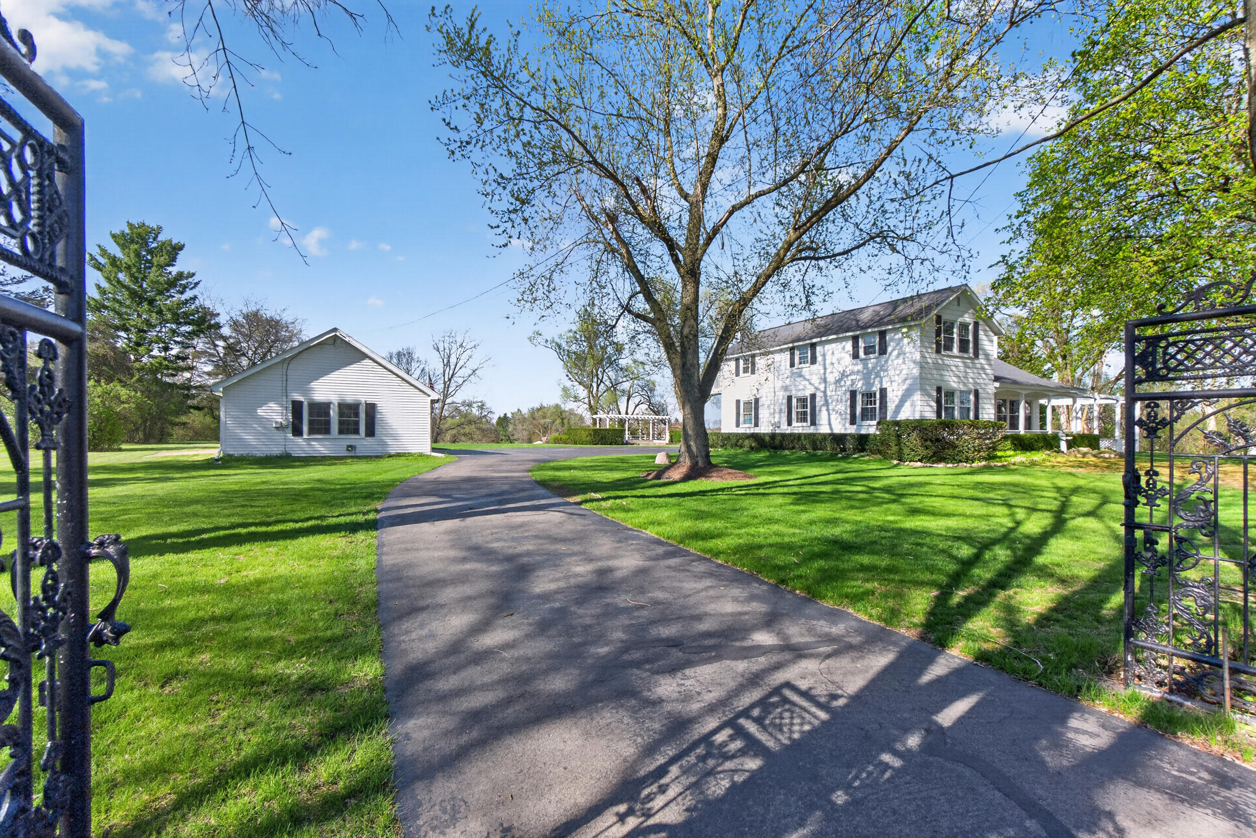 6231 Moon Lake Road Jackson, MI 49201 - Photo 3 of 68 6231 Moon Lake Rd, Jackson, MI 49201