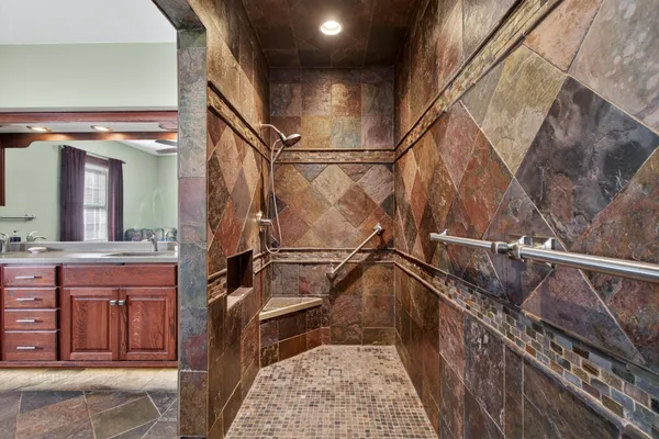 $679,900 | 6231 Moon Lake Road, Jackson, MI 49201