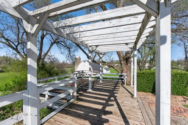 $679,900 | 6231 Moon Lake Road, Jackson, MI 49201