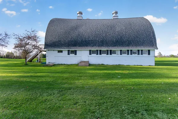 $679,900 | 6231 Moon Lake Road, Jackson, MI 49201