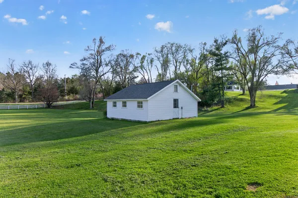 $679,900 | 6231 Moon Lake Road, Jackson, MI 49201