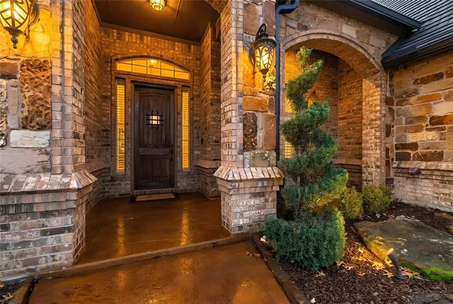 $900,000 | 203 Cactus Drive, Haslet, TX 76052