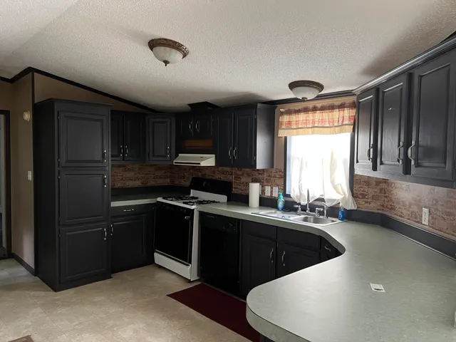 $79,800 | 11670 Bluebird Drive, Lakeview, MI 48850