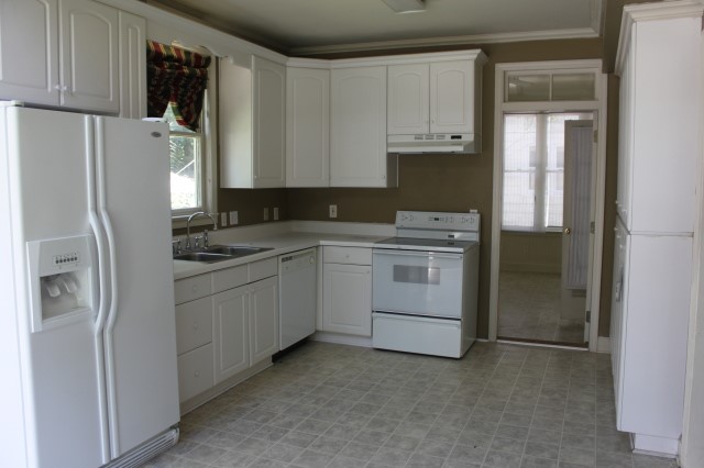 628 Union Street Brunswick, GA 31520 - Photo 10 of 18