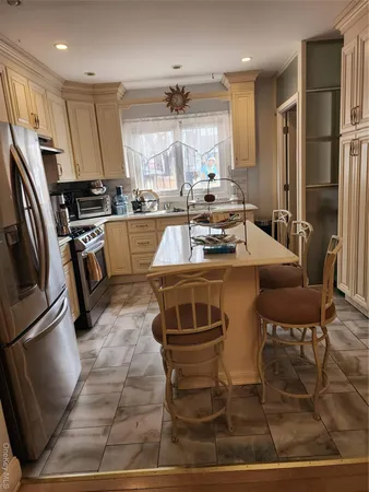 $1,195,000 | 77-11 64th Lane | Glendale