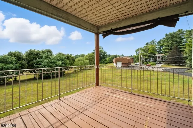 $249,900 | 310 Lake Shore South, Unit D, Montague, NJ 07827