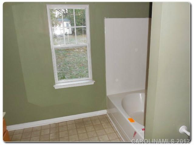 700 Raindrops Road Gastonia, NC 28054 - Photo 11 of 11 Gallery Image 11