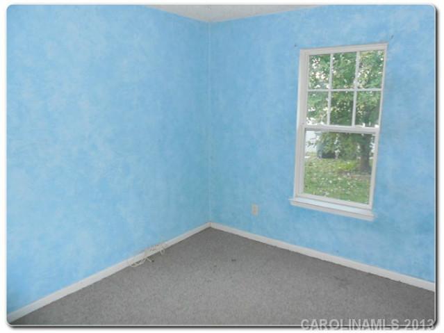 700 Raindrops Road Gastonia, NC 28054 - Photo 7 of 11 Gallery Image 7
