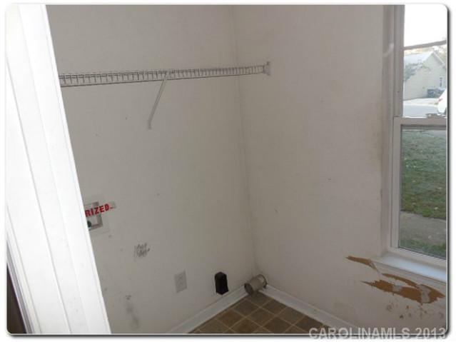700 Raindrops Road Gastonia, NC 28054 - Photo 9 of 11 Gallery Image 9