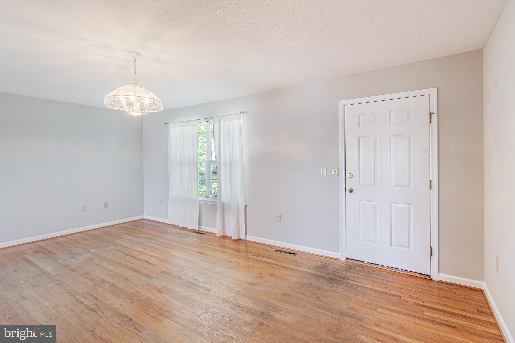 1153 Kesler Road Front Royal, VA 22630 - Photo 7 of 58 Gallery Image 7