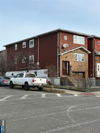 $2,400 | 600 Bergen Street, Unit 2, Harrison, NJ 07029