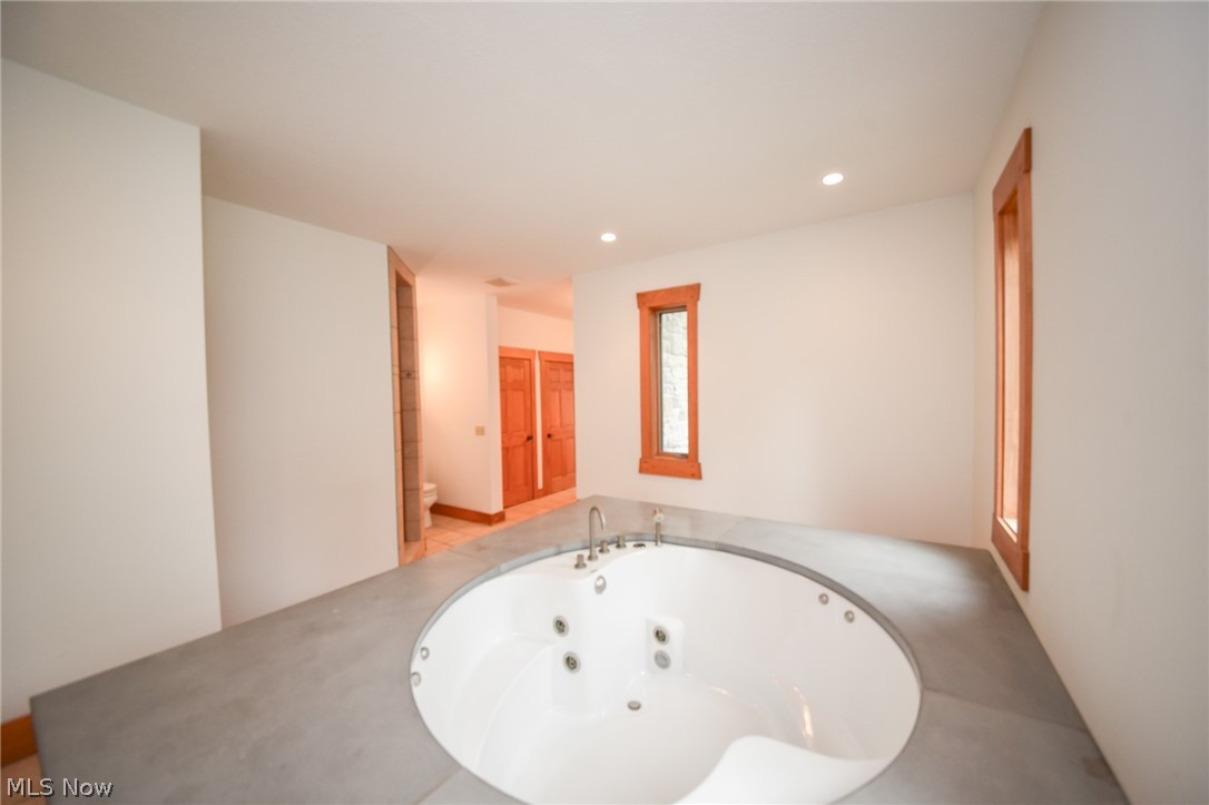 7184 Neff Road Valley City, OH 44280 - Photo 17 of 33 Gallery Image 17