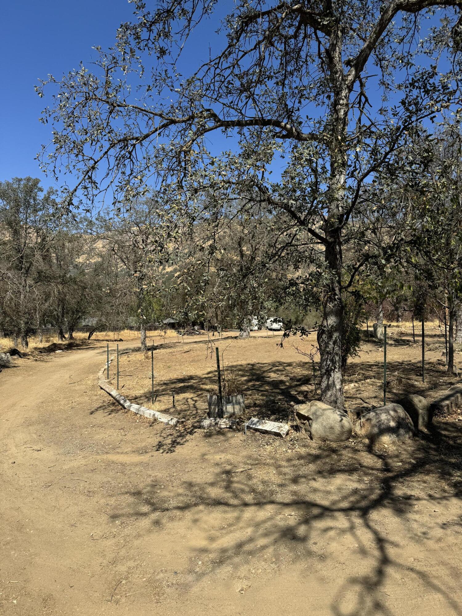 43554 Skyline Drive, Unit B Three Rivers, CA 93271 - Photo 19 of 22 IMG_0588