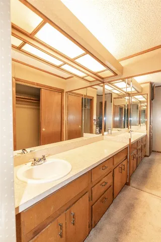 $1,500 | 105 East Evans Street, Leander, TX 78641