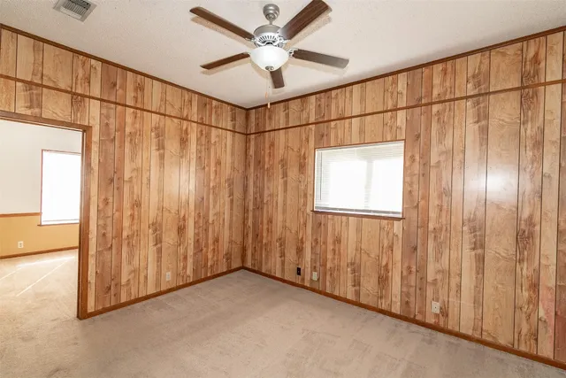 $1,500 | 105 East Evans Street, Leander, TX 78641