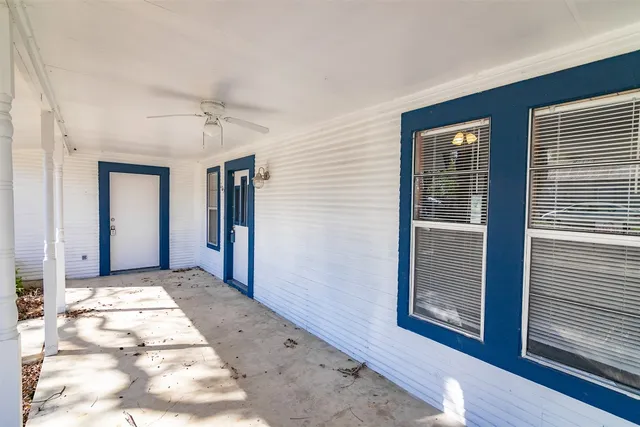 $1,500 | 105 East Evans Street, Leander, TX 78641