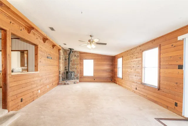 $1,500 | 105 East Evans Street, Leander, TX 78641