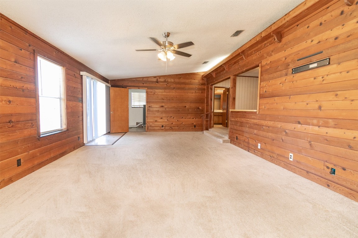 105 East Evans Street Leander, TX 78641 - Photo 7 of 18