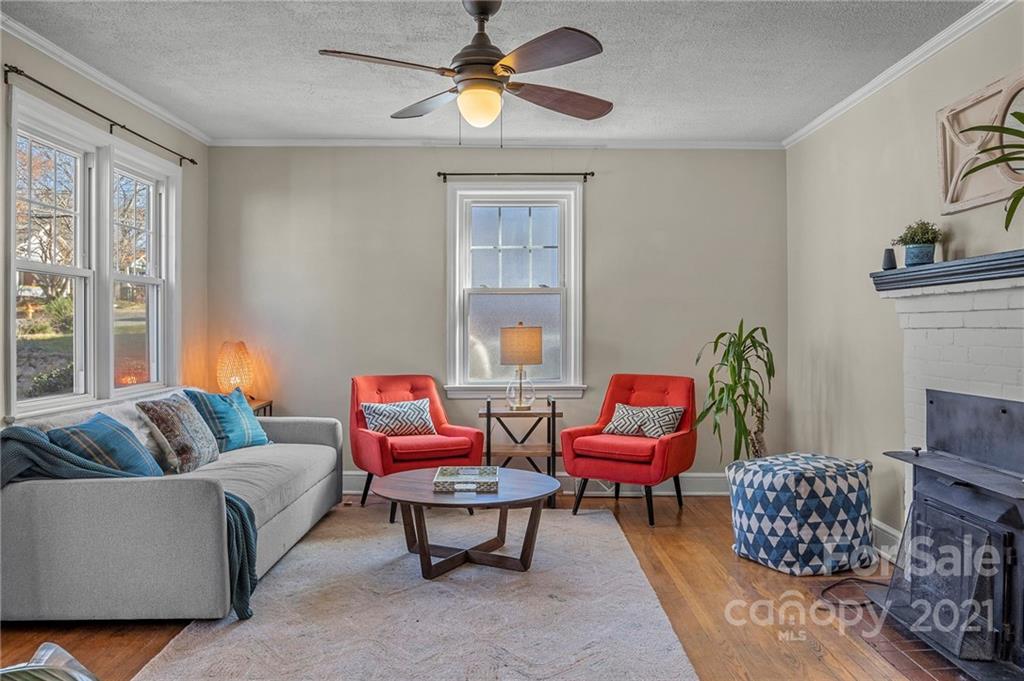 98 Olney Road Asheville, NC 28806 - Photo 5 of 29 Gallery Image 5