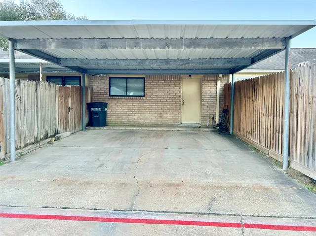 $1,750 | 3758 Laura Leigh Drive, Friendswood, TX 77546