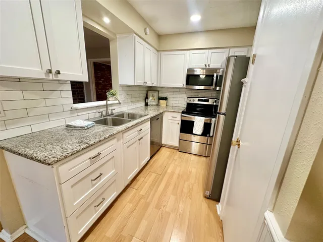 $1,750 | 3758 Laura Leigh Drive, Friendswood, TX 77546