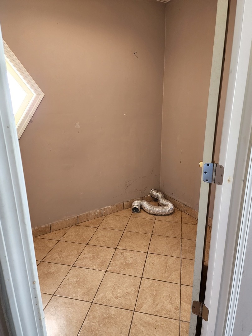 259 Walnut Avenue Elgin, IL 60123 - Photo 6 of 14