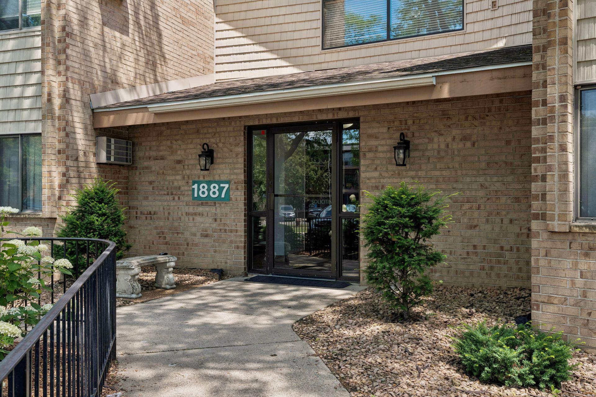 1887 Silver Bell Road, Unit 214 Eagan, MN 55122 - Photo 2 of 35