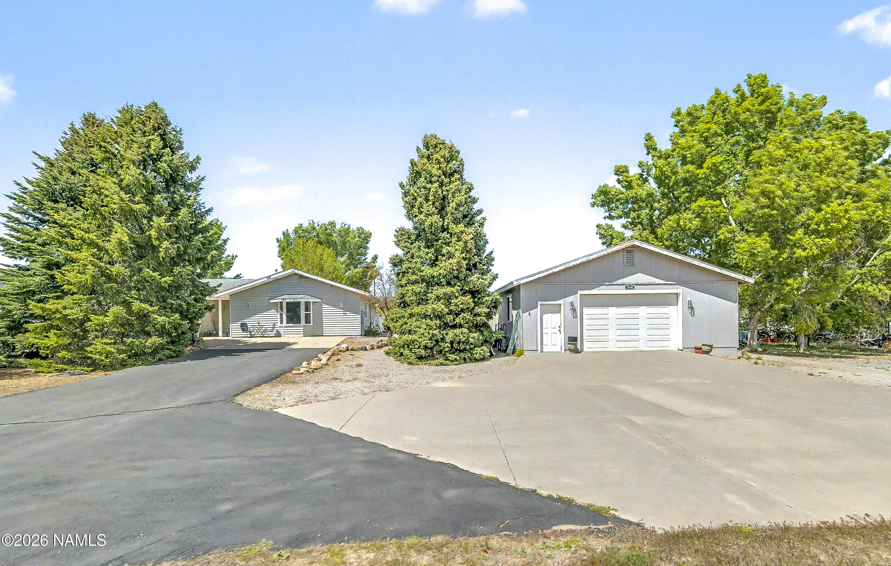 5640 East Atkinson Road Flagstaff, AZ 86004 - Photo 4 of 53 Oversized Driveway