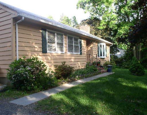 11 Clayton Road Danbury, CT 06811 - Photo 1 of 1 Gallery Image 1