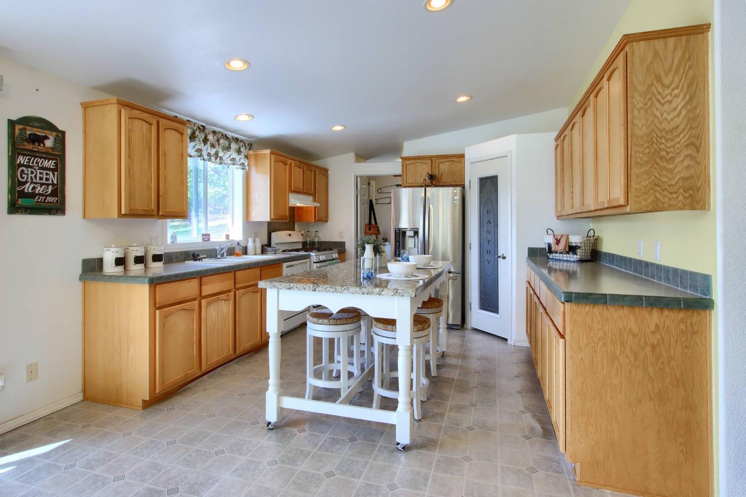 5762 Colorado Road, Unit 5780 Mariposa, CA 95338 - Photo 8 of 74 Gallery Image 8