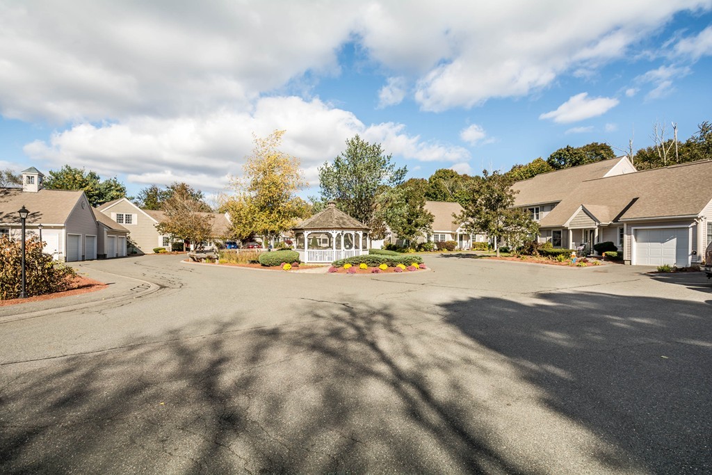396 Boston Road, Unit 305 Billerica, MA 01821 - Photo 2 of 25 Gallery Image 2
