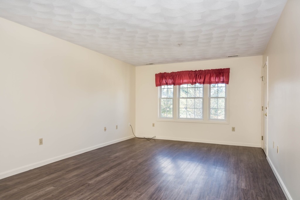 396 Boston Road, Unit 305 Billerica, MA 01821 - Photo 8 of 25 Gallery Image 8