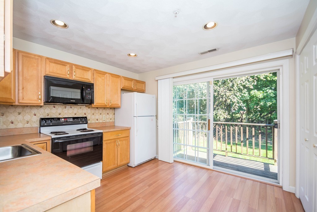 396 Boston Road, Unit 305 Billerica, MA 01821 - Photo 10 of 25 Gallery Image 10