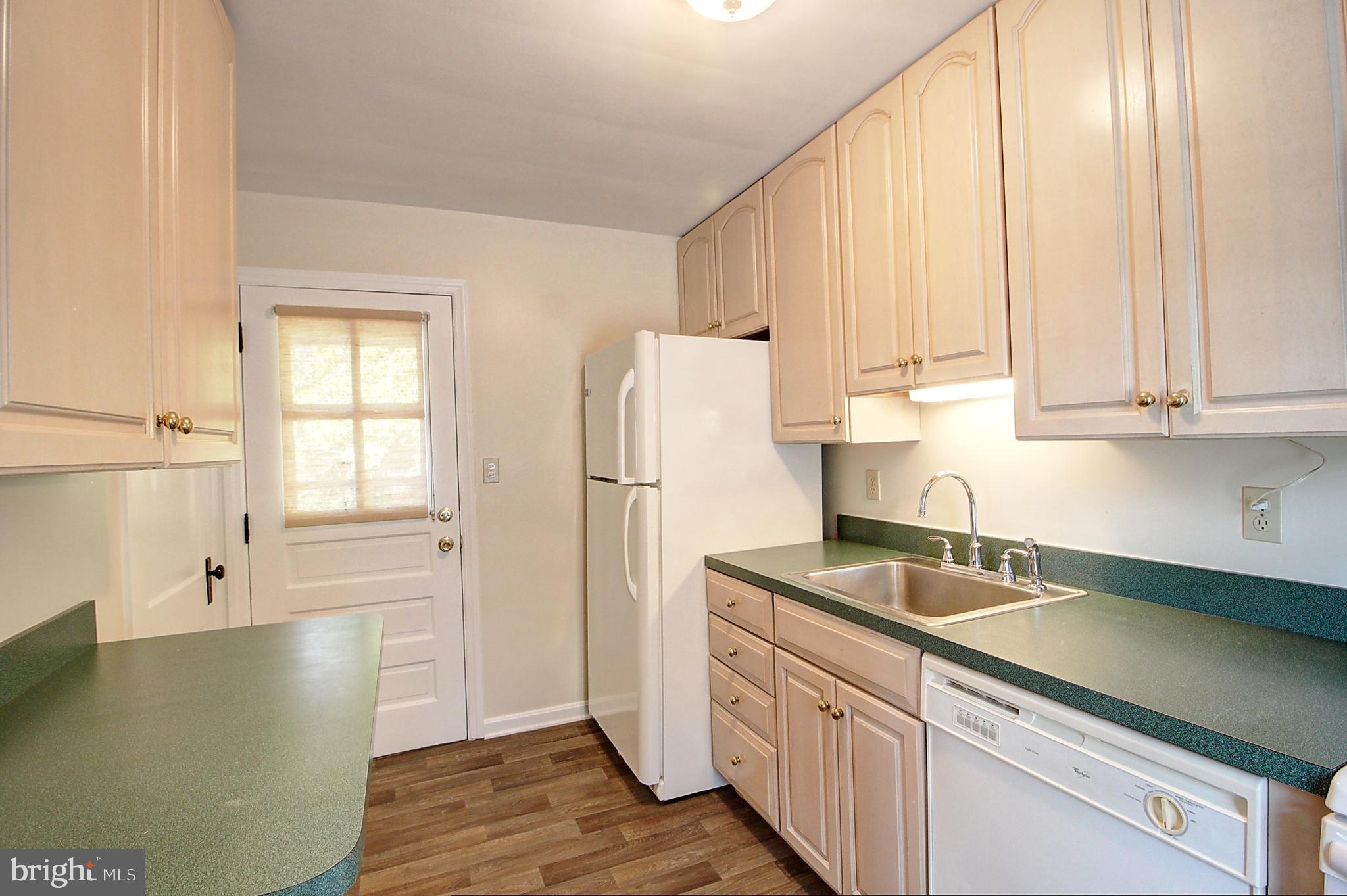537 Wilson Place Frederick, MD 21702 - Photo 8 of 17