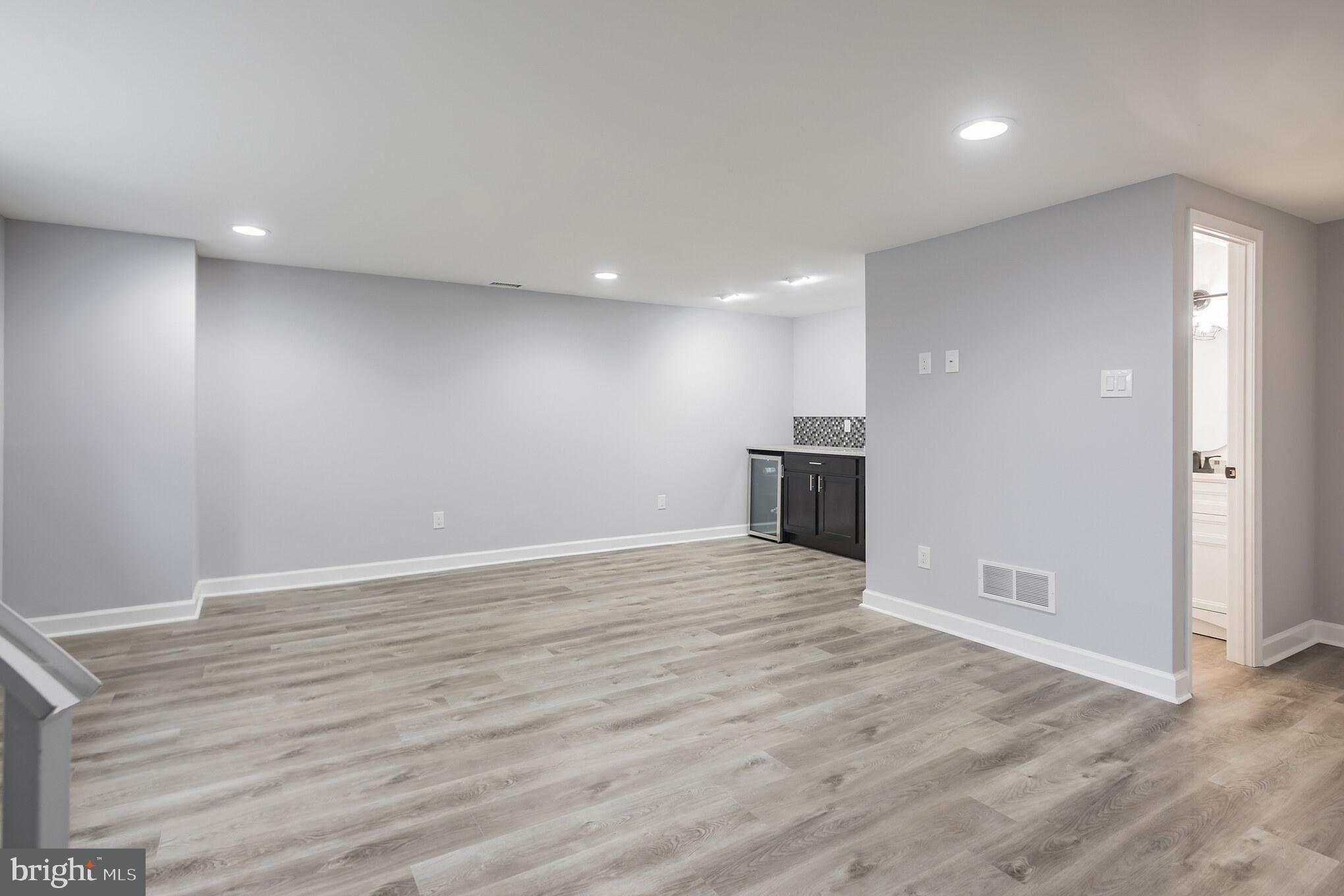 9570 State Rd., Unit 41A Philadelphia, PA 19114 - Photo 18 of 30 Gallery Image 18