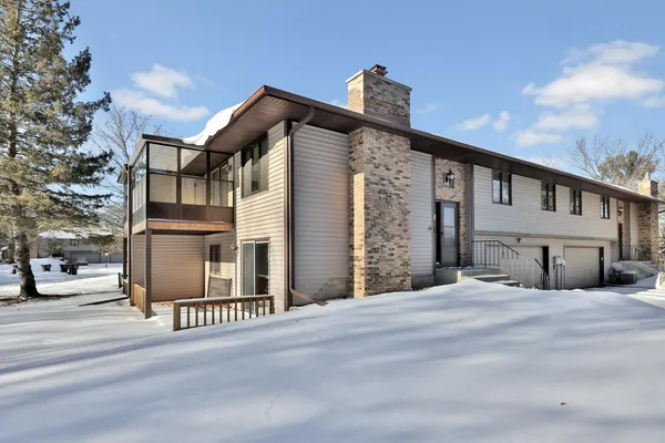 $260,000 | 30185 Olinda Trail, Lindstrom, MN 55045