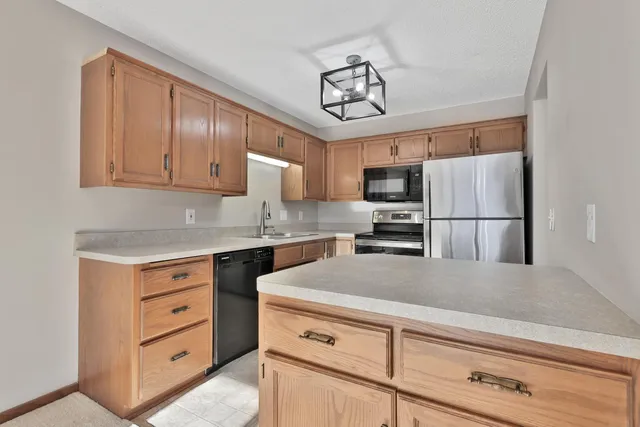 $265,000 | 30185 Olinda Trail, Lindstrom, MN 55045