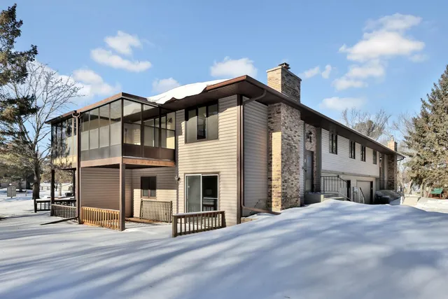 $265,000 | 30185 Olinda Trail, Lindstrom, MN 55045