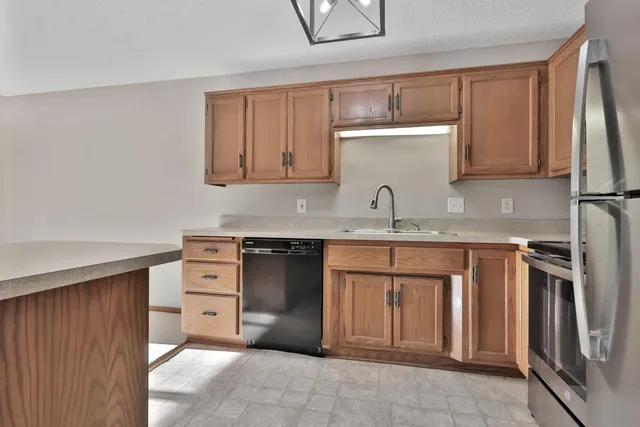 $265,000 | 30185 Olinda Trail, Lindstrom, MN 55045