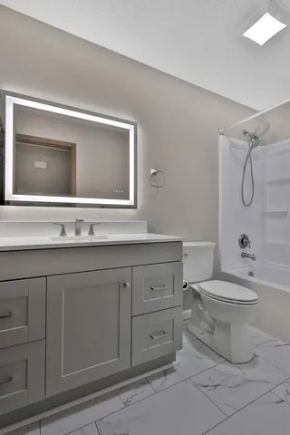 $265,000 | 30185 Olinda Trail, Lindstrom, MN 55045