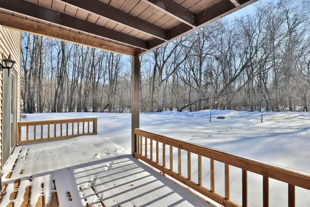 $265,000 | 30185 Olinda Trail, Lindstrom, MN 55045