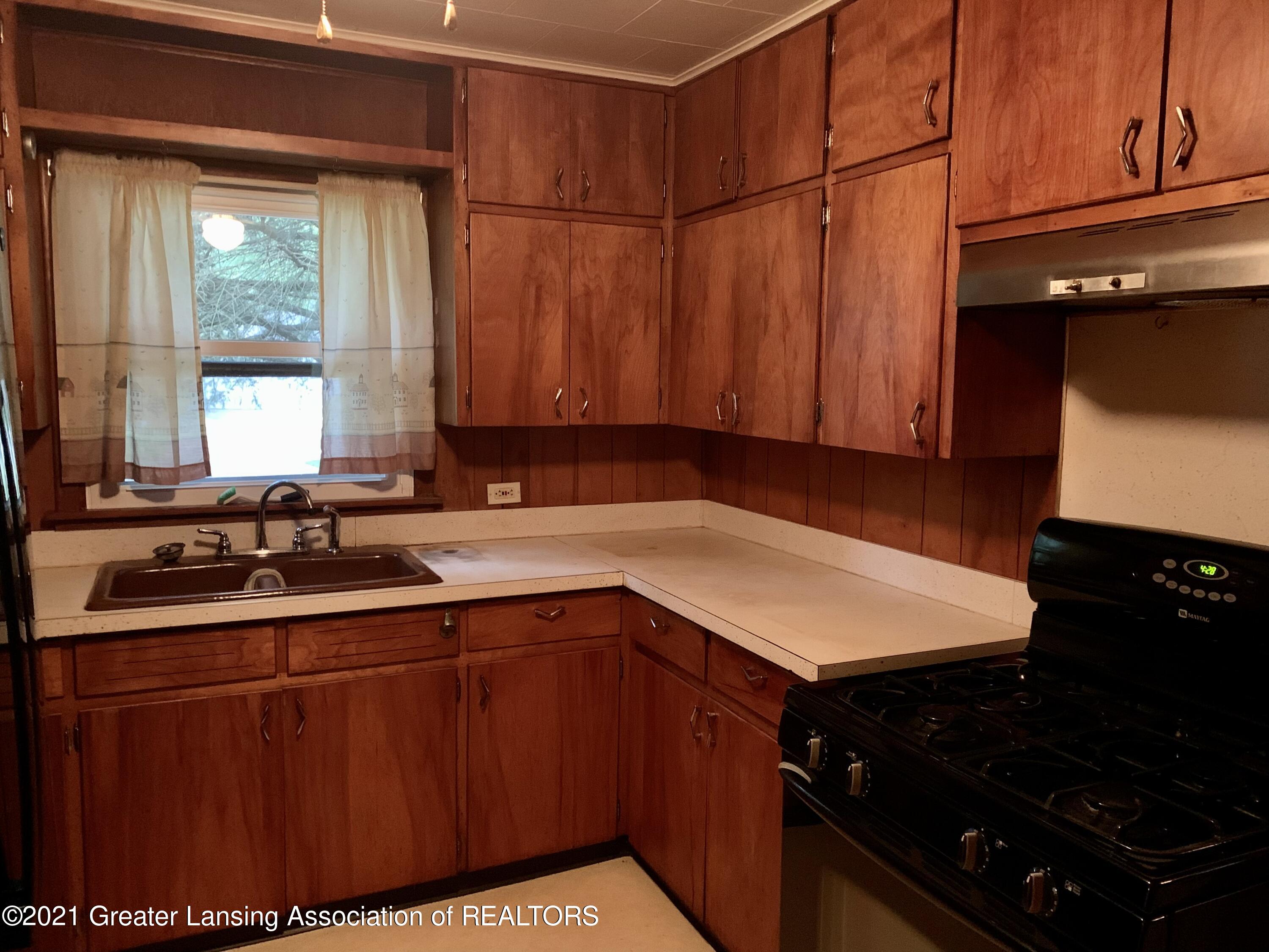 5336 Hughes Road Lansing, MI 48911 - Photo 10 of 12 1C262E62-C059-46A3-83C3-3A2B2299E56A
