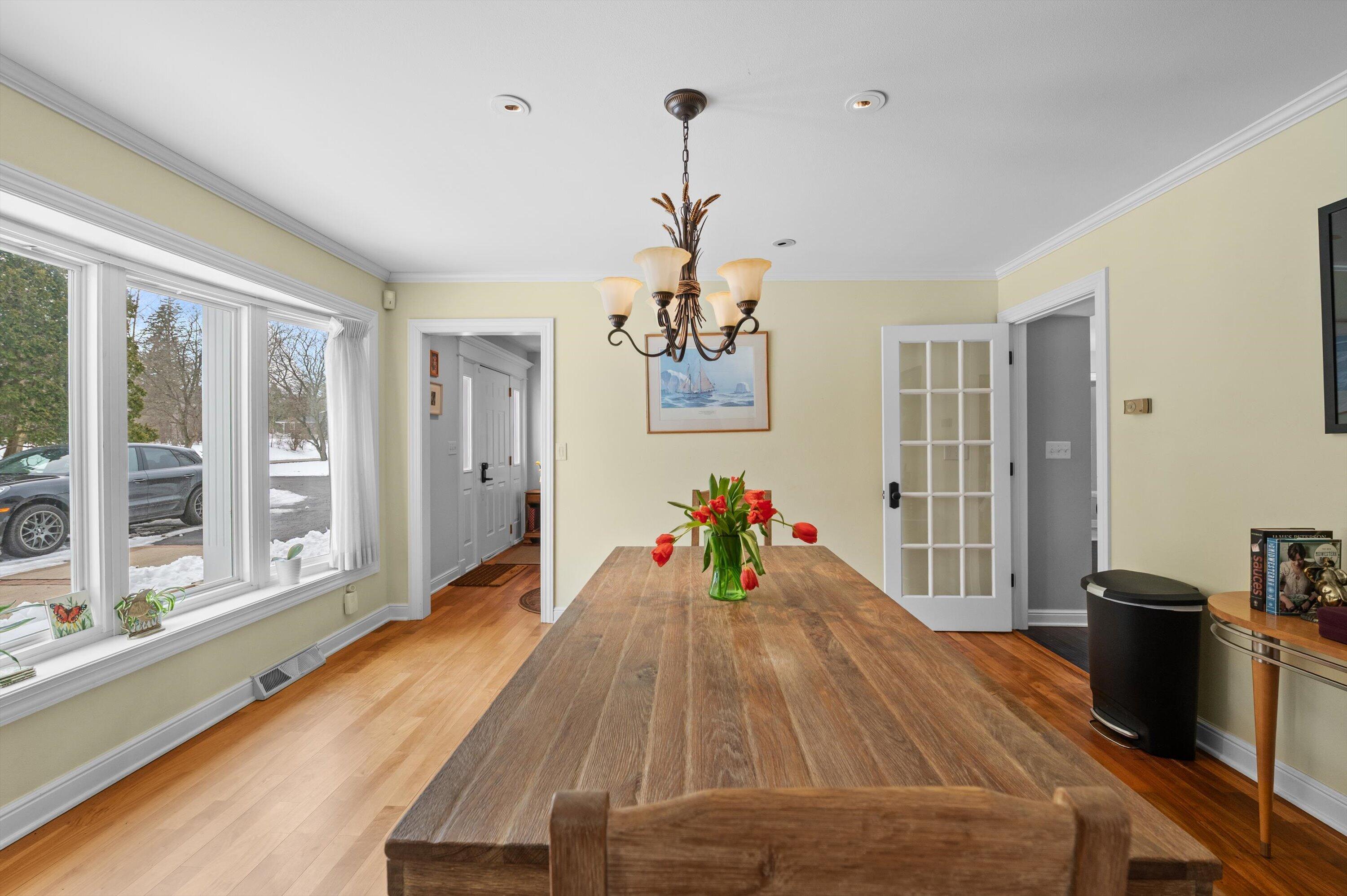 2626 West Ranch Road Mequon, WI 53092 - Photo 11 of 34 11