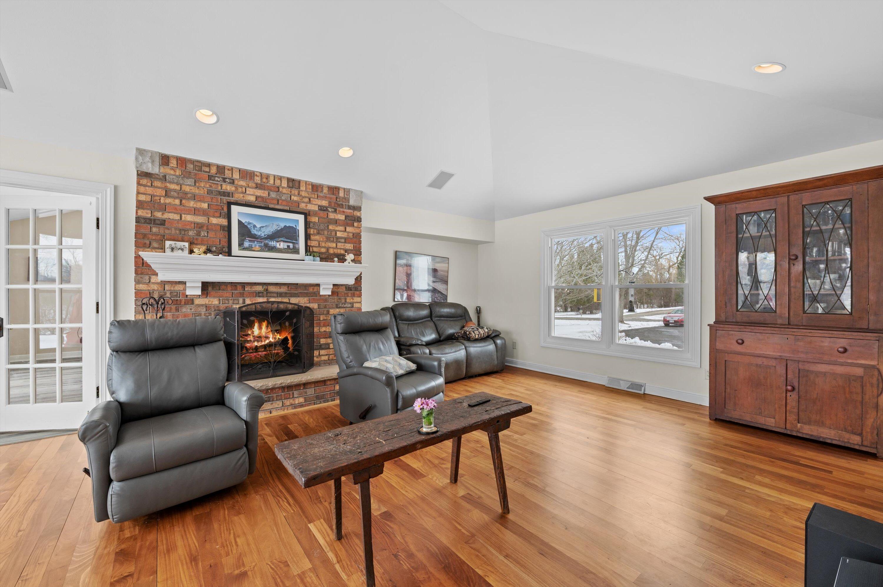 2626 West Ranch Road Mequon, WI 53092 - Photo 12 of 34 12