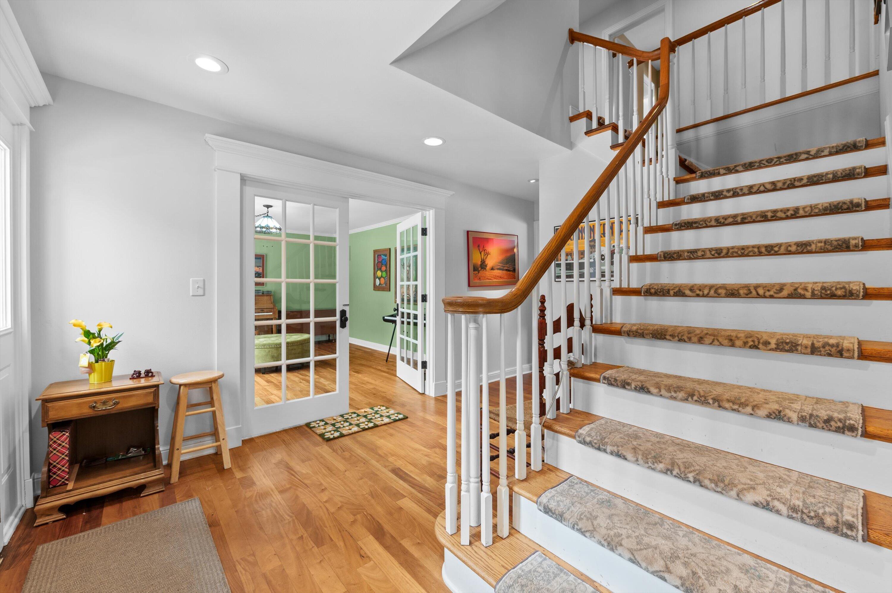 2626 West Ranch Road Mequon, WI 53092 - Photo 2 of 34 5