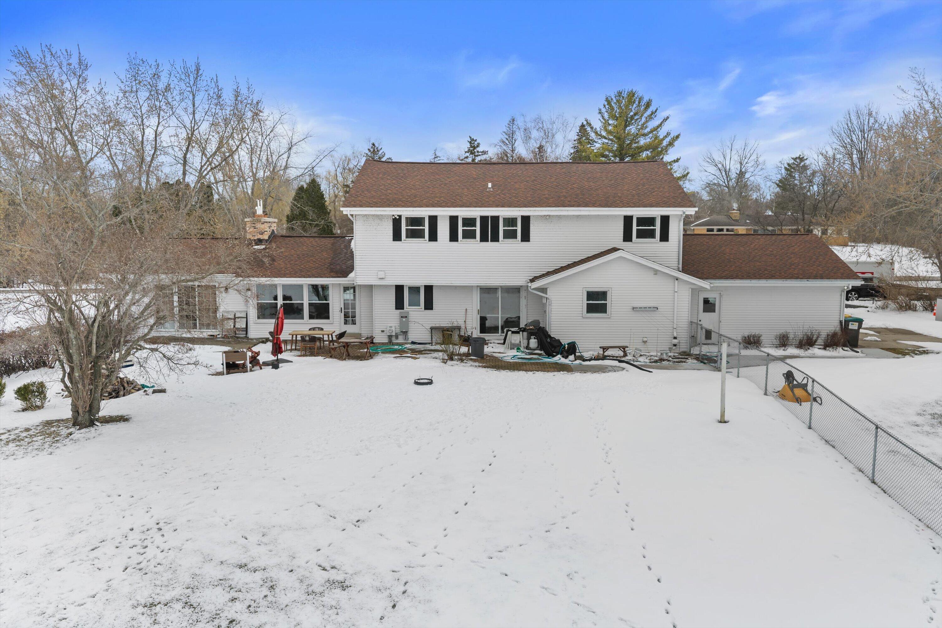 2626 West Ranch Road Mequon, WI 53092 - Photo 29 of 34 29