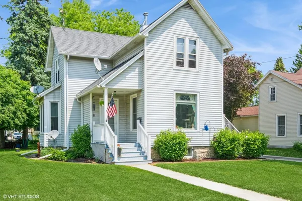 $229,900 | 314 East Maple Avenue, Beaver Dam, WI 53916