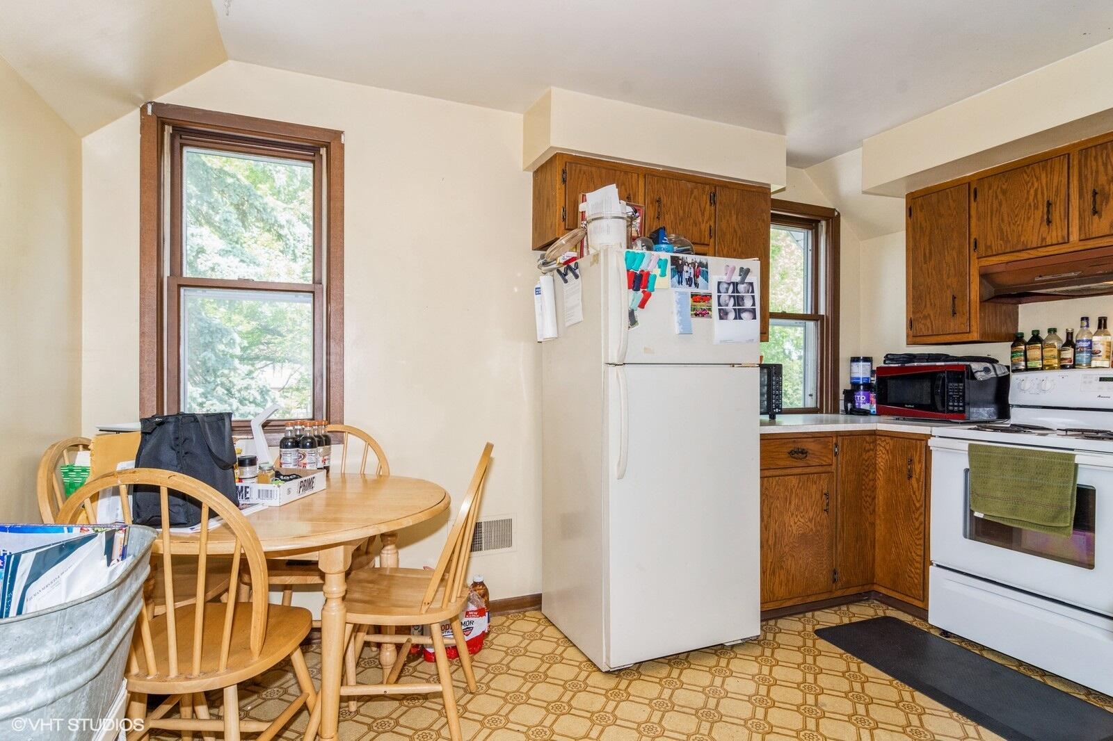314 East Maple Avenue Beaver Dam, WI 53916 - Photo 11 of 16 06_314EMapleAve_177002_Kitchen_Large