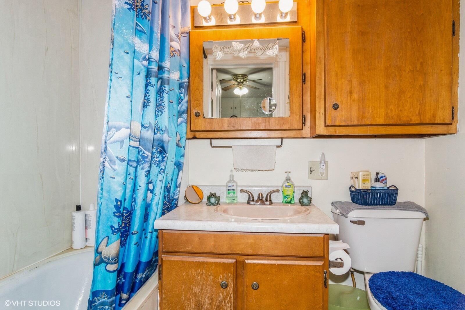 314 East Maple Avenue Beaver Dam, WI 53916 - Photo 9 of 16 13_314EMapleAve_8_Bathroom_Large